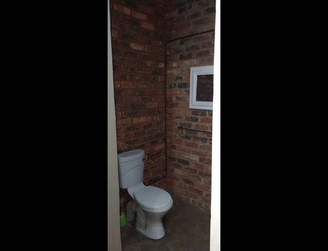 1 BEDROOM PROPERTY TO RENT IN BOKSBURG NORTH